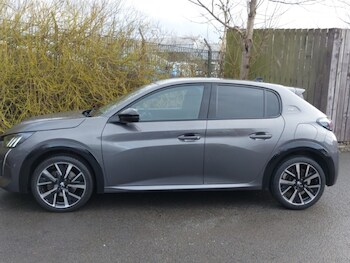 Used Peugeot 208 2022 for sale - 77657001: Photo