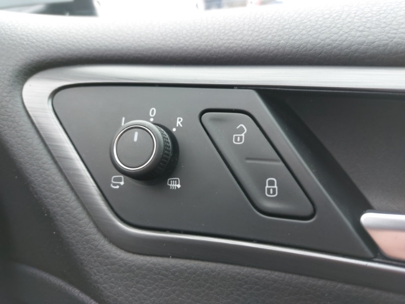 Used Volkswagen Golf 2017 for sale - 77197552: Photo 12