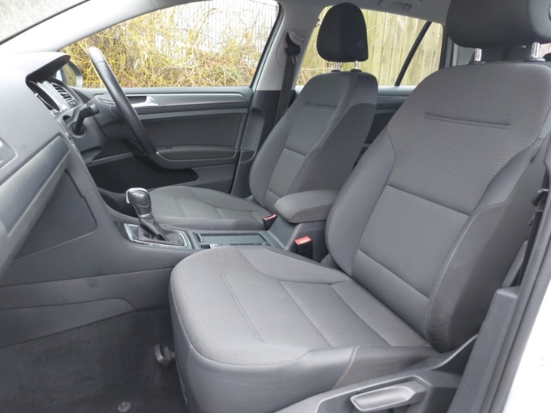 Used Volkswagen Golf 2017 for sale - 77197552: Photo 5