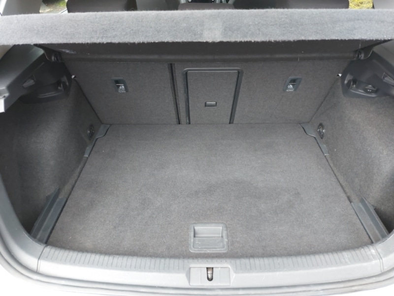 Used Volkswagen Golf 2017 for sale - 77197552: Photo 8