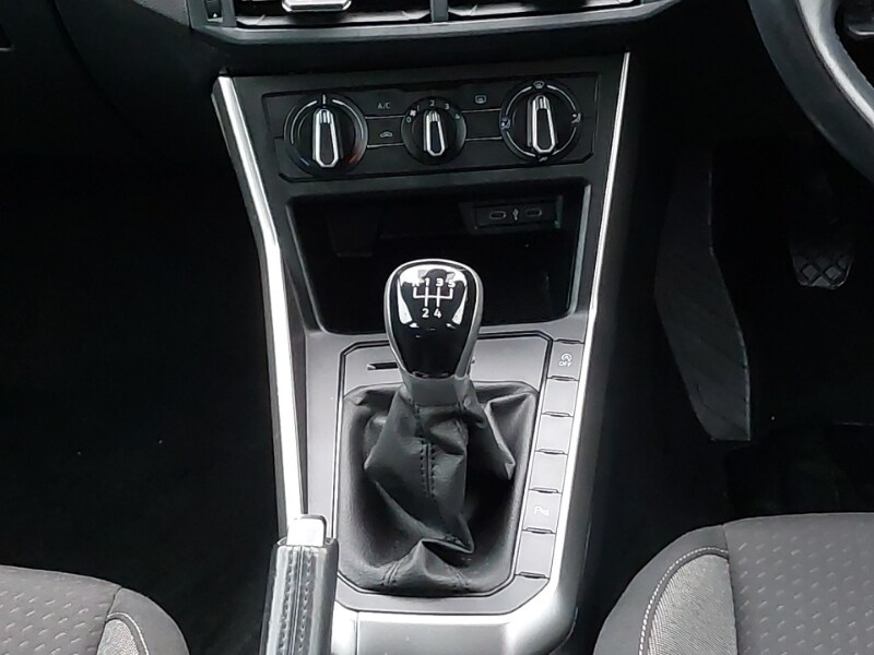 Used Volkswagen Polo 2024 for sale - 77197547: Photo 11