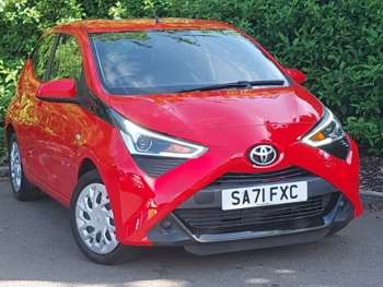 2021 - 1.0 VVT-i X-Play TSS 5dr