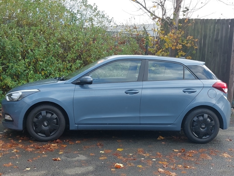 Used Hyundai i20 2018 for sale - 76392936: Photo 4