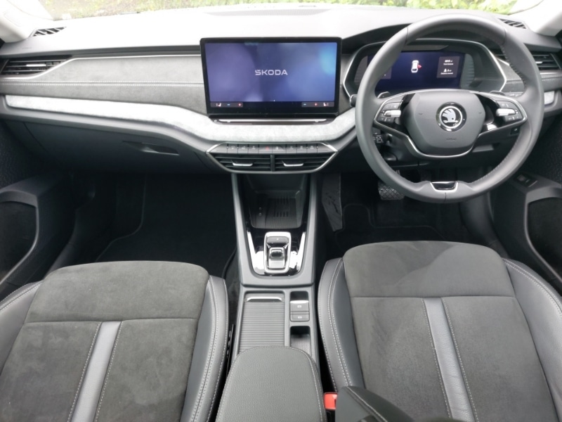 Used Skoda Octavia 2024 for sale - 76721720: Photo 2