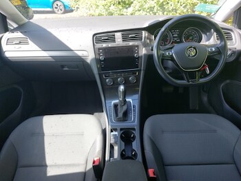 Used Volkswagen Golf 2018 for sale - 78694888: Photo