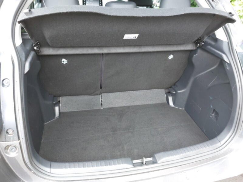 Used Mazda Mazda2 HYBRID 2023 for sale - 76120997: Photo 8