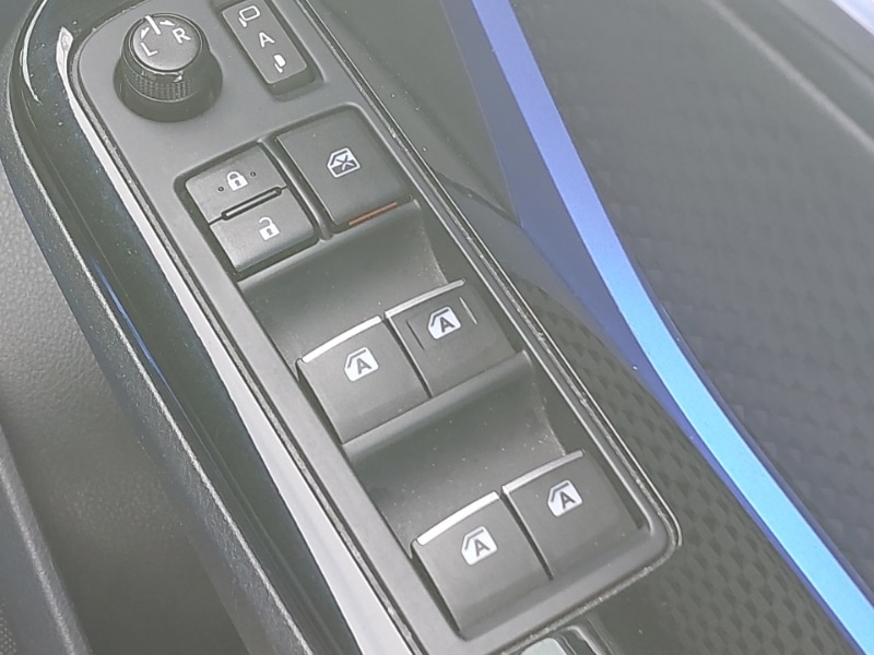 Used Toyota C-HR 2017 for sale - 76393106: Photo 12