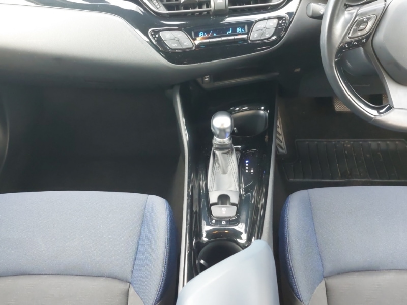 Used Toyota C-HR 2017 for sale - 76393106: Photo 7