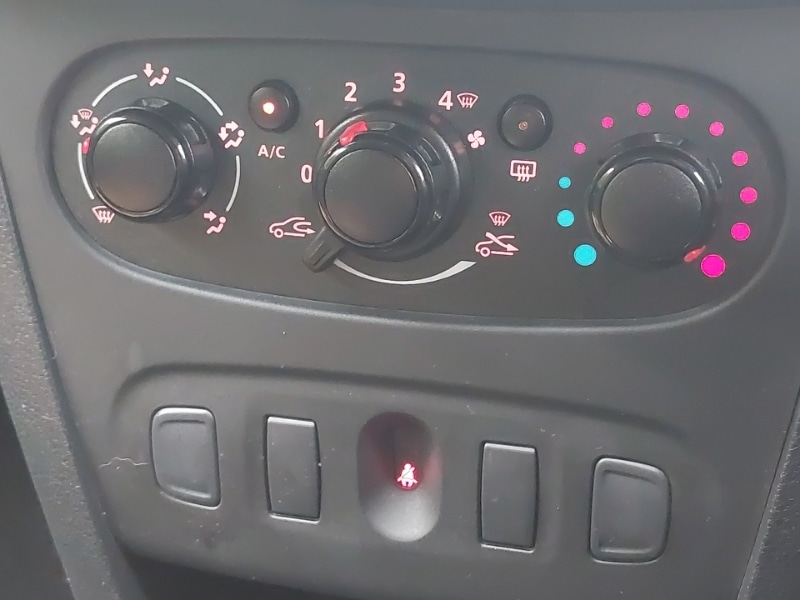 Used Dacia Sandero Stepway 2020 for sale - 76195310: Photo 16