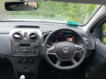 Used Dacia Sandero Stepway 2020 for sale - 76195310: Photo 2