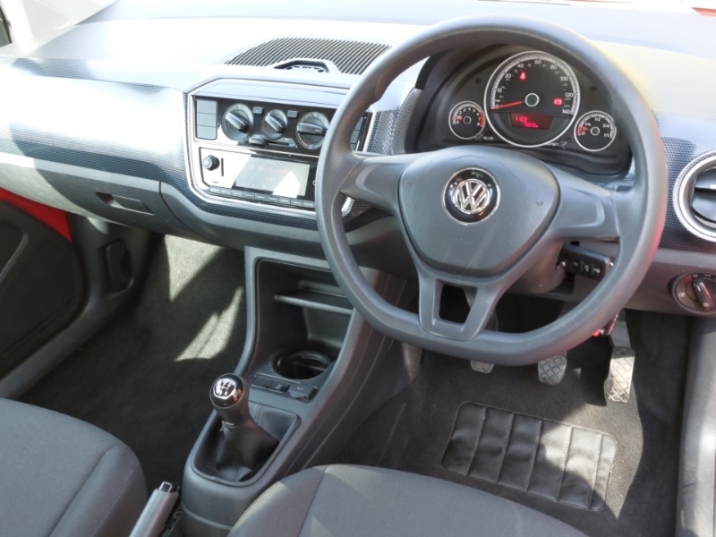 Used Volkswagen up! 2018 for sale - 78032704: Photo 2