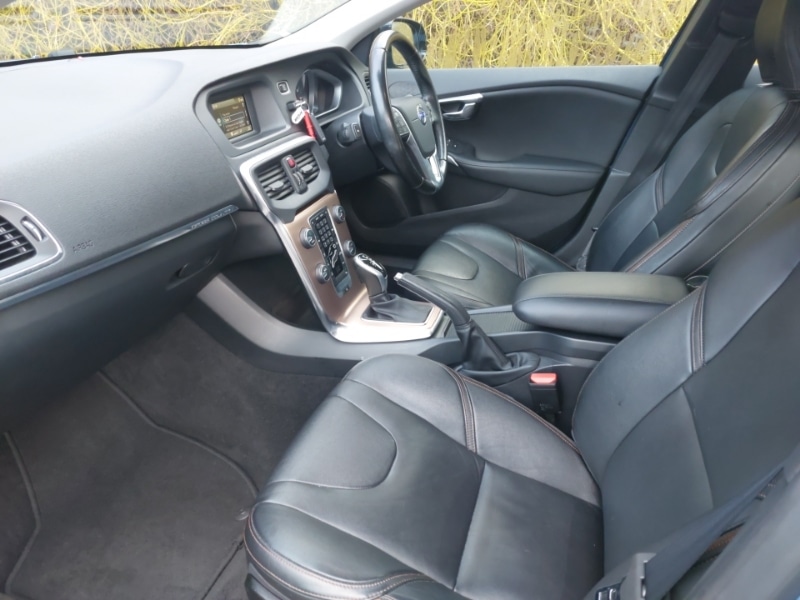 Used Volvo V40 2016 for sale - 77530696: Photo 5