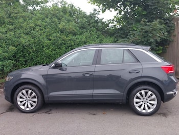 Used Volkswagen T-Roc 2020 for sale - 79207559: Photo