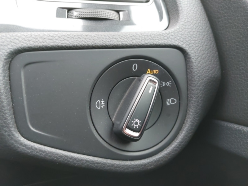 Used Volkswagen Golf 2017 for sale - 77424455: Photo 13