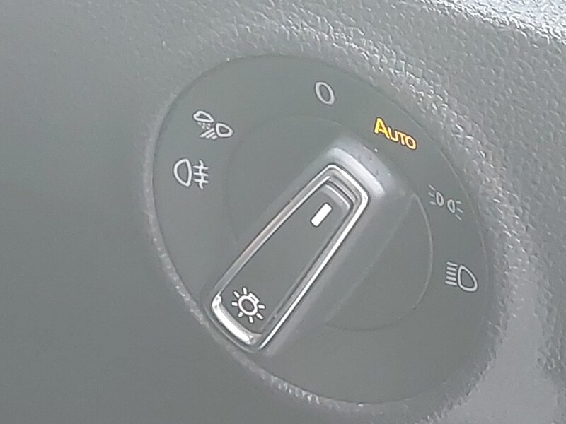 Used Volkswagen T-Roc 2023 for sale - 76533425: Photo 13