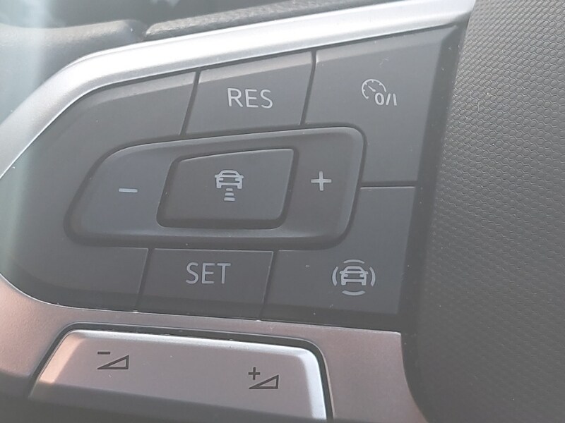 Used Volkswagen T-Roc 2023 for sale - 76533425: Photo 18