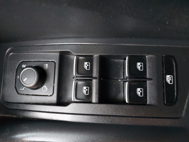 Used Volkswagen T-Roc 2018 for sale - 76683678: Photo 13