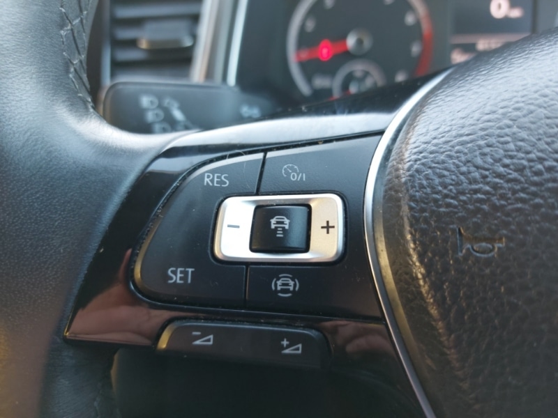 Used Volkswagen T-Roc 2018 for sale - 76683678: Photo 15