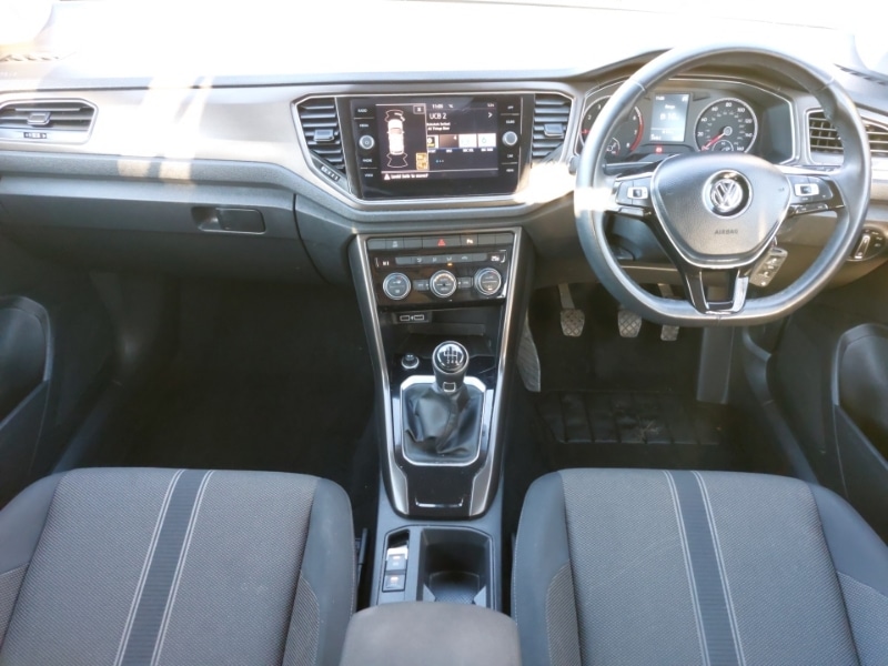 Used Volkswagen T-Roc 2018 for sale - 76683678: Photo 2