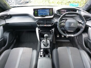 Used Peugeot 2008 2021 for sale - 78511263: Photo