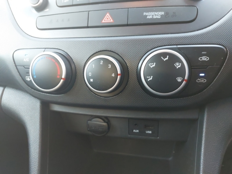 Used Hyundai i10 2018 for sale - 77085659: Photo 11