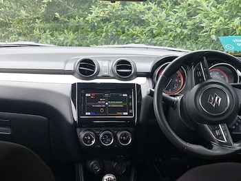Used Suzuki Swift 2018 for sale - 79153103: Photo