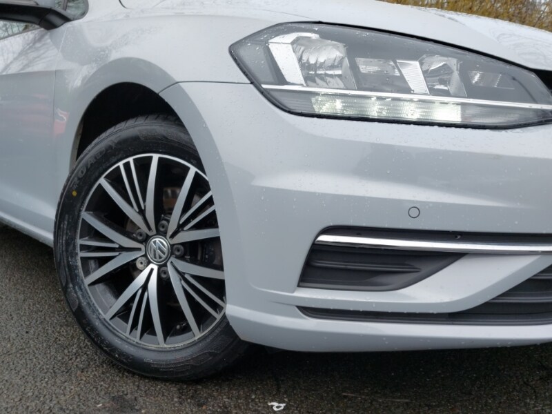 Used Volkswagen Golf 2017 for sale - 77569245: Photo 9