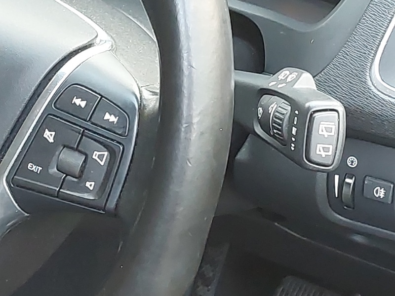 Used Volvo V40 2016 for sale - 77660891: Photo 15