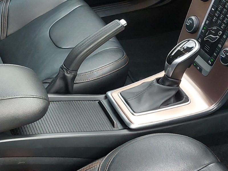 Used Volvo V40 2016 for sale - 77660891: Photo 17