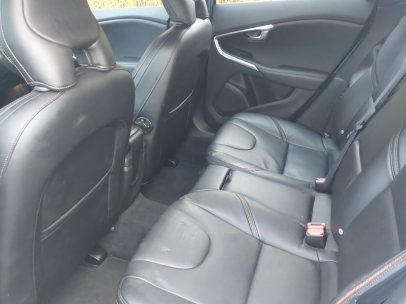 Used Volvo V40 2016 for sale - 77660891: Photo 6