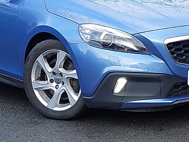 Used Volvo V40 2016 for sale - 77660891: Photo 9