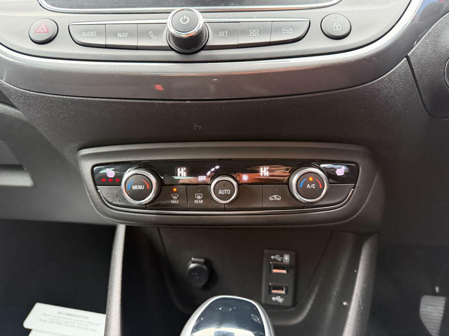 Used Vauxhall Crossland 2022 for sale - 77130936: Photo 17