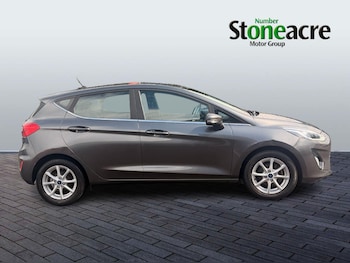 Used Ford Fiesta 2017 for sale - 78783926: Photo