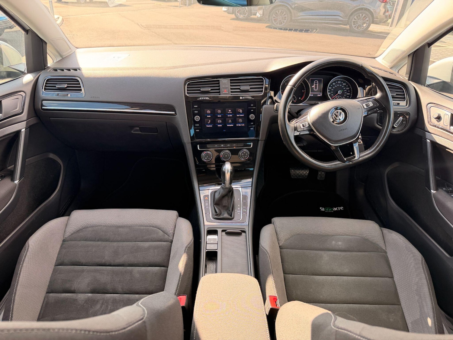 Used Volkswagen Golf 2017 for sale - 78086819: Photo 11