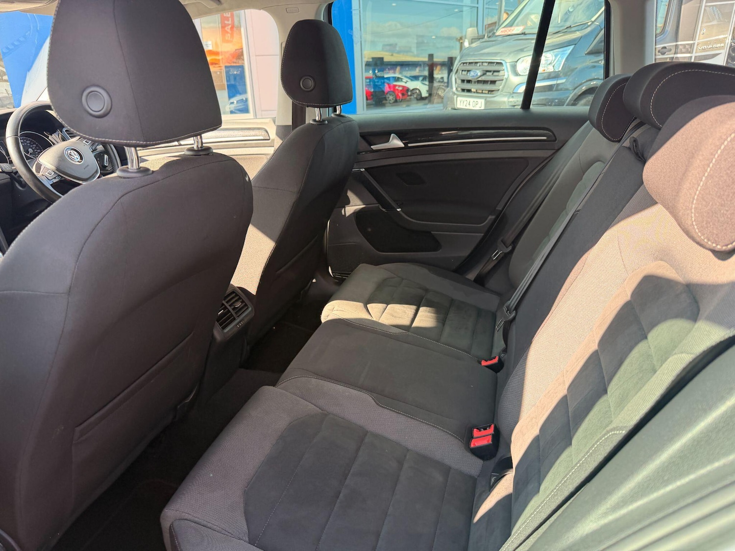 Used Volkswagen Golf 2017 for sale - 78086819: Photo 19