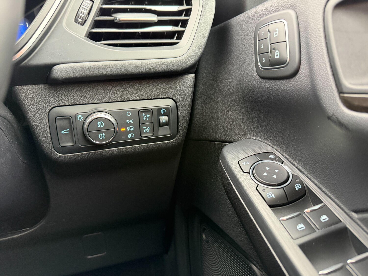 Used Ford Kuga 2023 for sale - 77798956: Photo 20