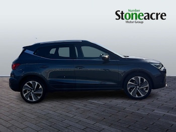 Used SEAT Arona 2023 for sale - 77940330: Photo