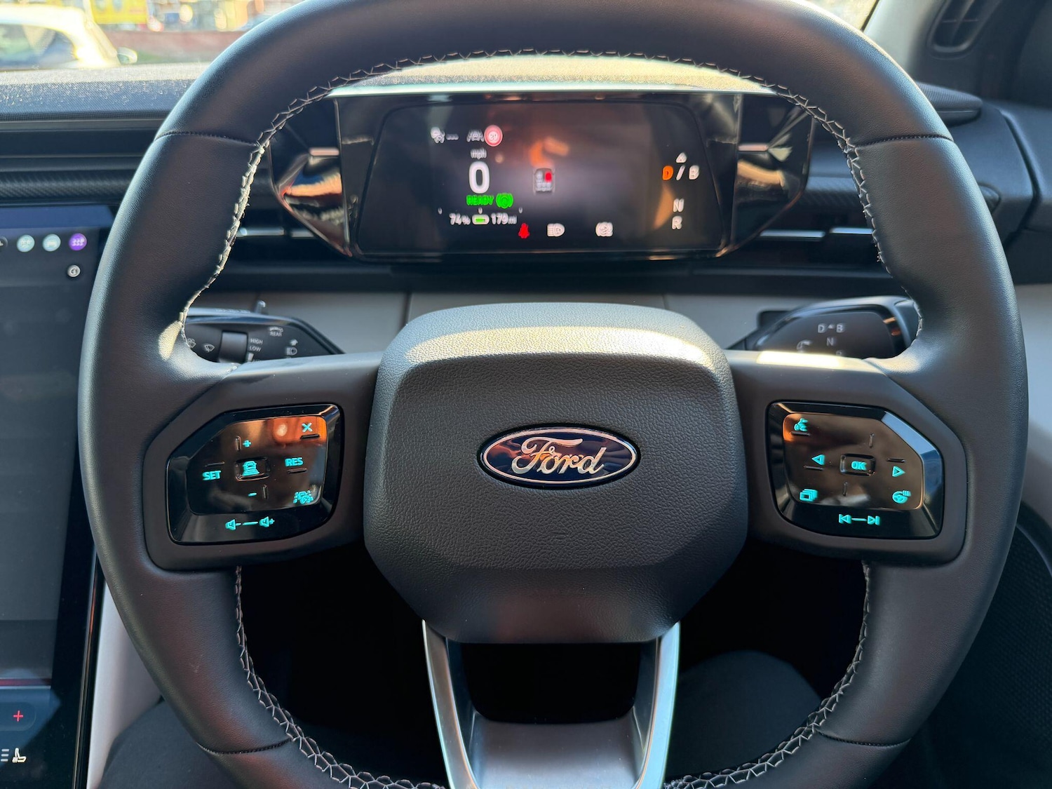 Used Ford Explorer 2026 for sale - 77925222: Photo 15