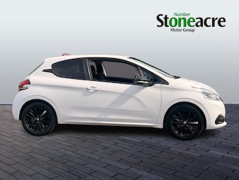 Used Peugeot 208 2017 for sale - 78988833: Photo