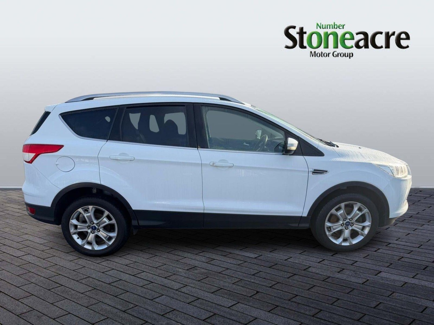 Used Ford Kuga 2016 for sale - 77670566: Photo 2
