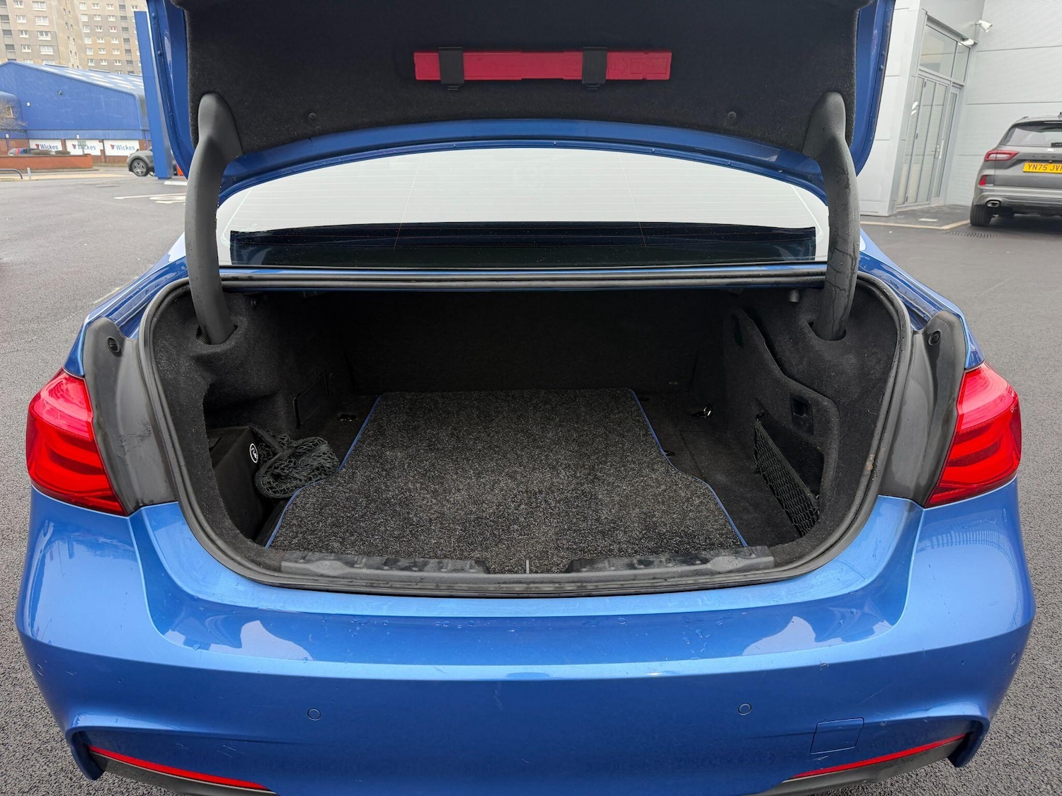 Used BMW 3 Series 2017 for sale - 77523505: Photo 9