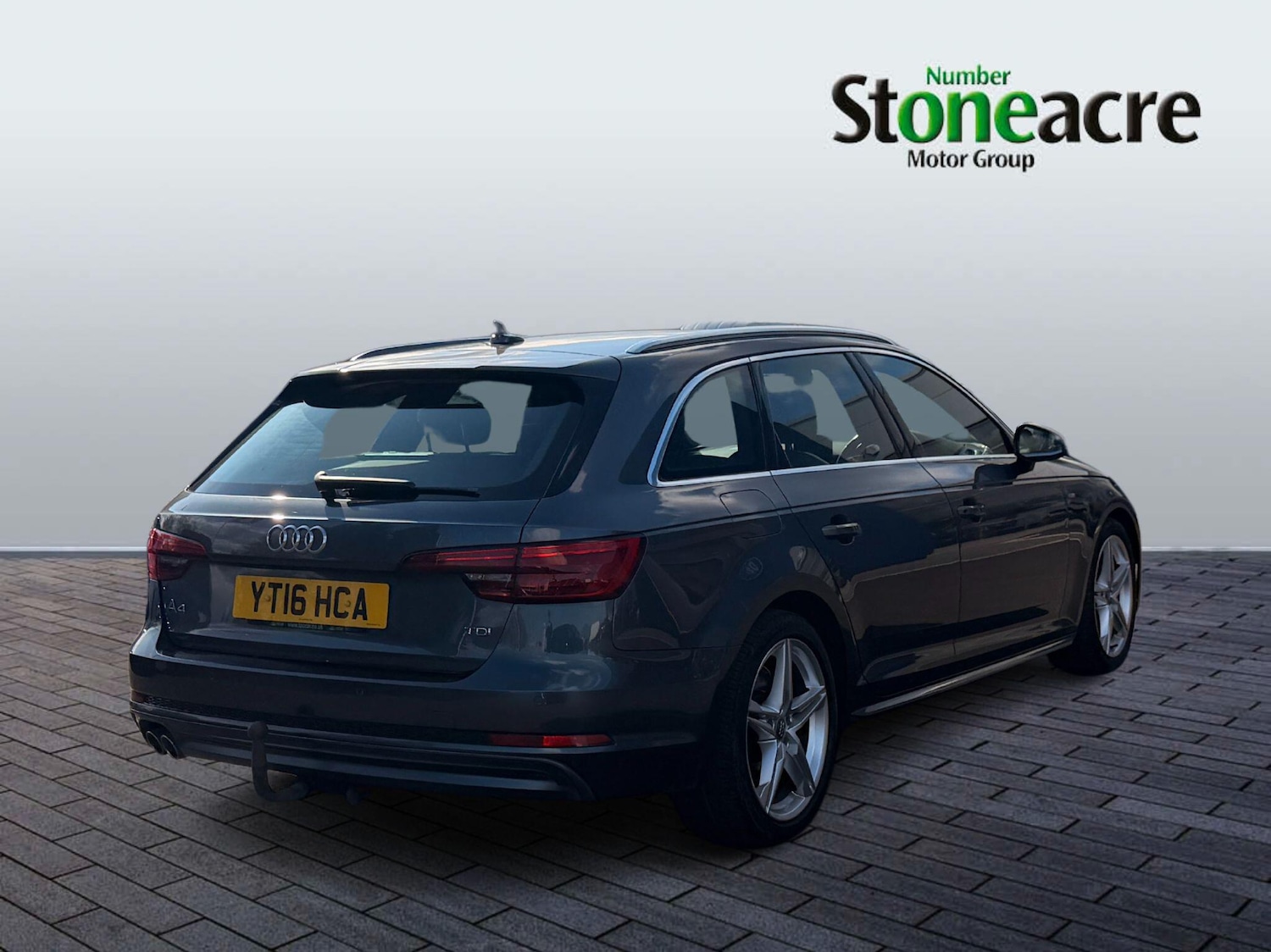 Used Audi A4 2016 for sale - 78086021: Photo 3