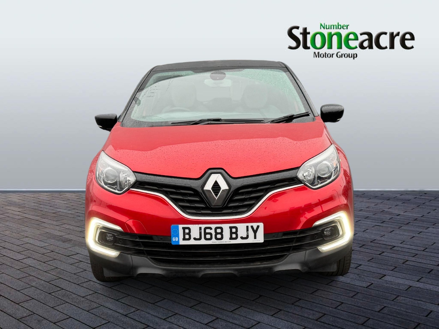 Used Renault Captur 2018 for sale - 77783358: Photo 2