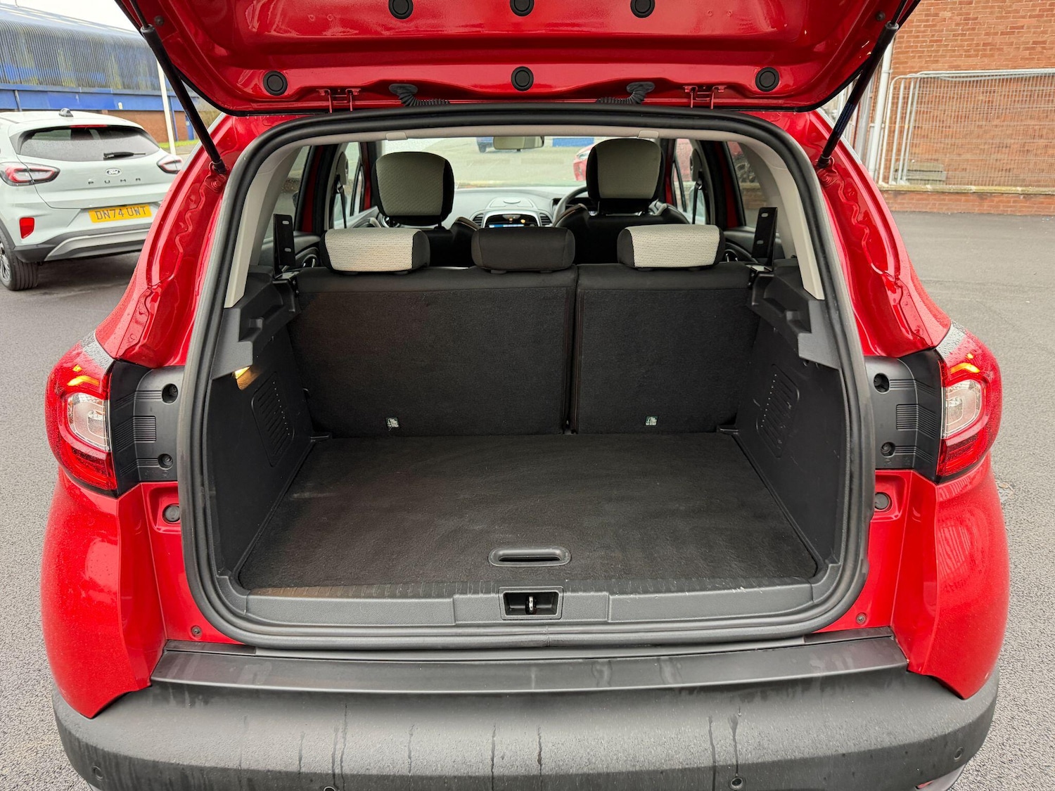 Used Renault Captur 2018 for sale - 77783358: Photo 9