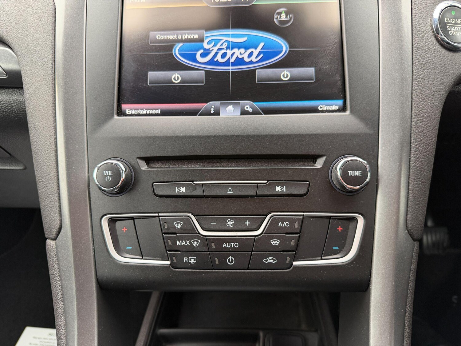 Used Ford Mondeo 2015 for sale - 77524480: Photo 16