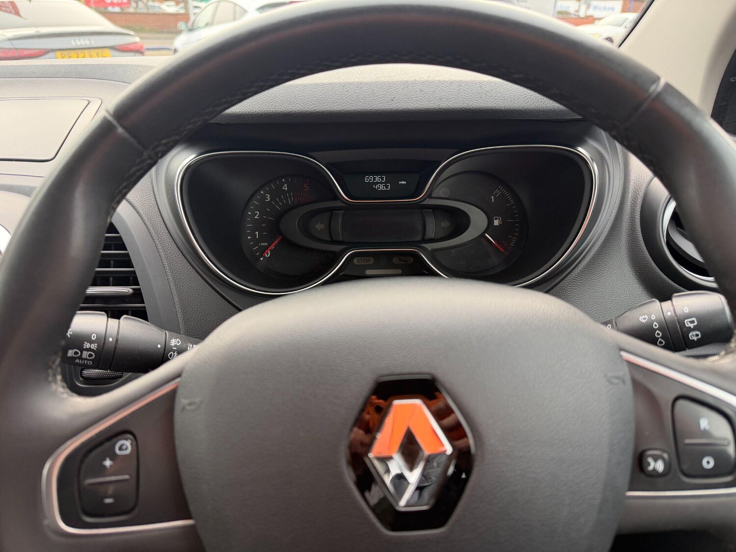 Used Renault Captur for sale - 77625792: Photo 12