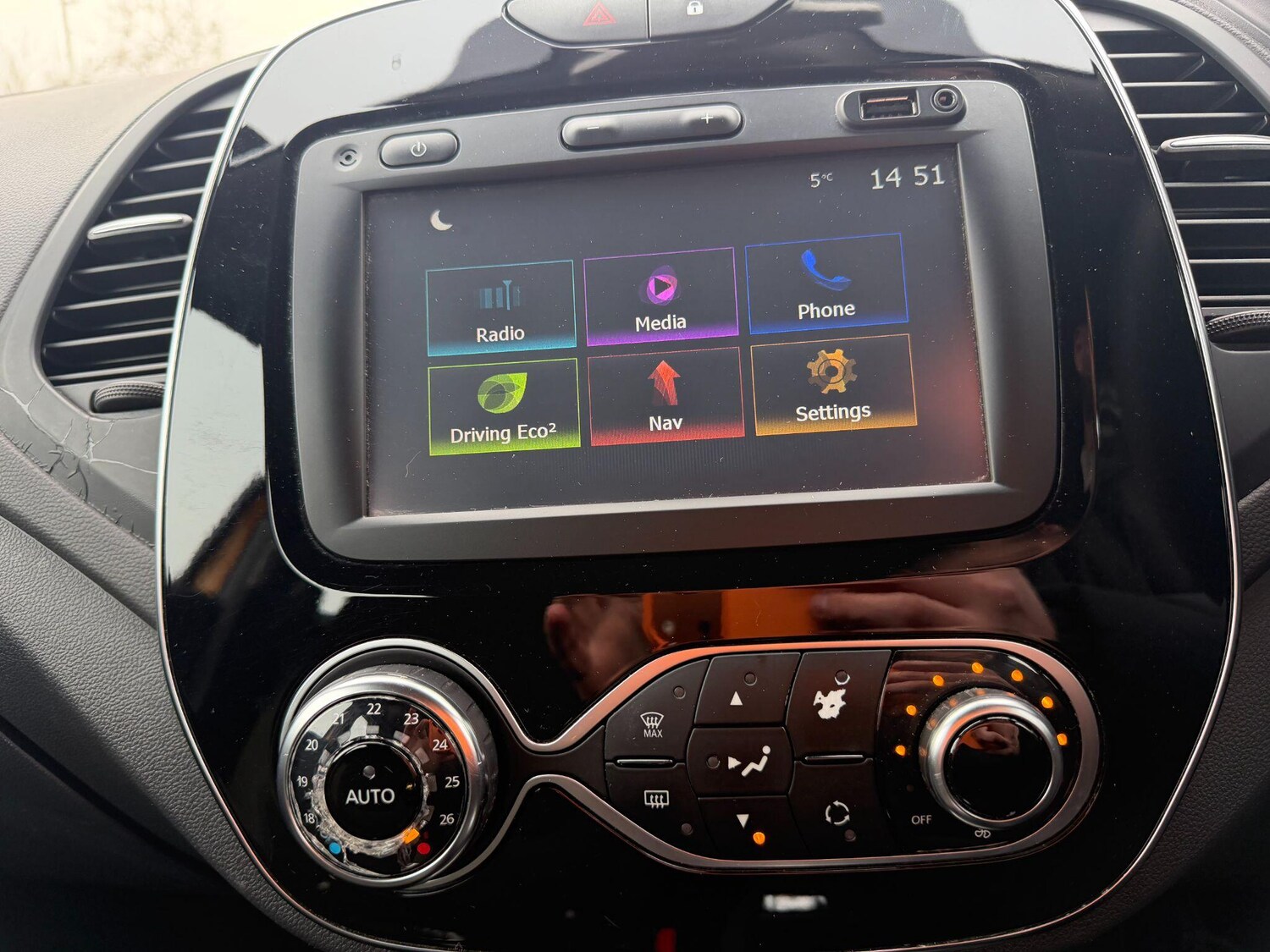 Used Renault Captur for sale - 77625792: Photo 14