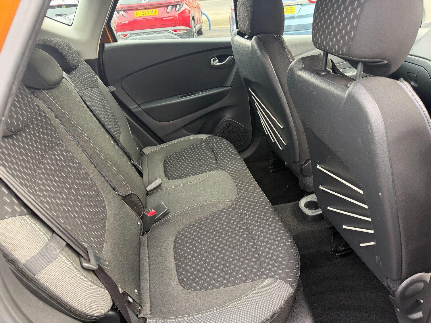 Used Renault Captur for sale - 77625792: Photo 15