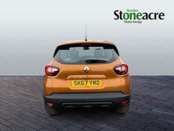 Used Renault Captur 2017 for sale - 77625792: Photo