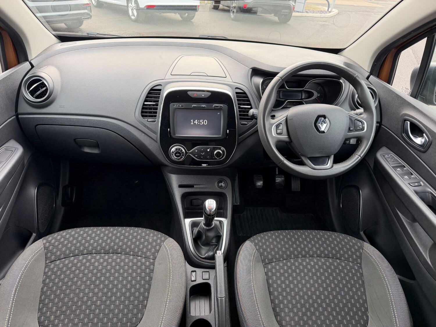 Used Renault Captur for sale - 77625792: Photo 9